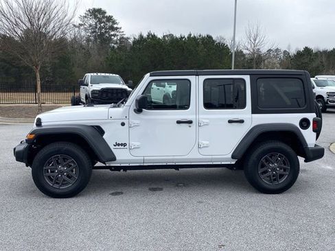 Used 2024 Jeep Wrangler Sport S image 7