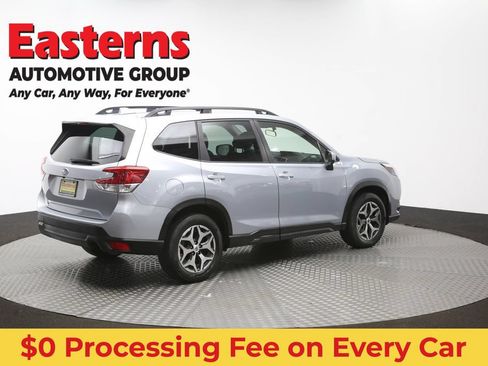 Used 2023 Subaru Forester Premium AWD/4WD image 45