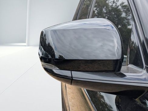 New 2025 Jeep Grand Cherokee L Limited w/ Black Appearance Package image 10