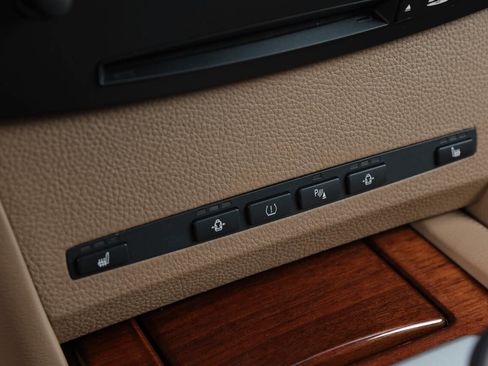 Used 2006 BMW M5 image 61