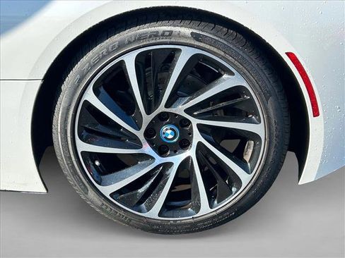 Used 2015 BMW i8 image 16