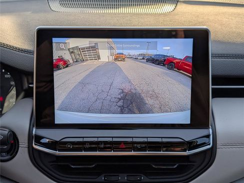 New 2026 Jeep Compass Limited image 23