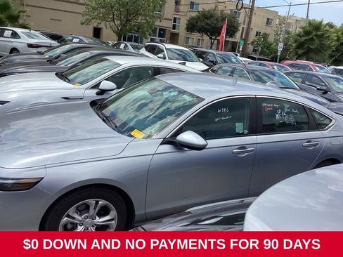 Used 2025 Honda Accord LX image 4