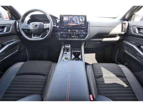 New 2026 Nissan Pathfinder Rock Creek image 7