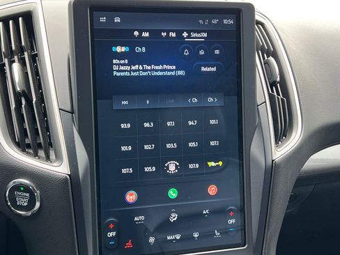 Used 2023 Ford Edge SEL AWD/4WD image 18