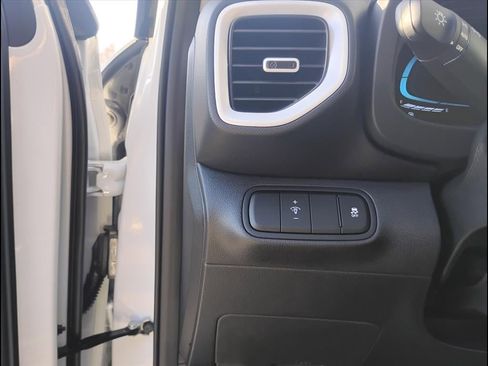 New 2026 Hyundai Venue SEL image 19