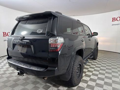 Used 2020 Toyota 4Runner SR5 Premium w/ Moonroof Package AWD/4WD image 8