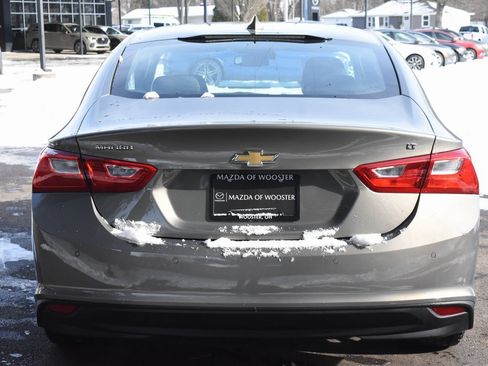 Used 2018 Chevrolet Malibu LT w/ Driver Confidence Package image 8