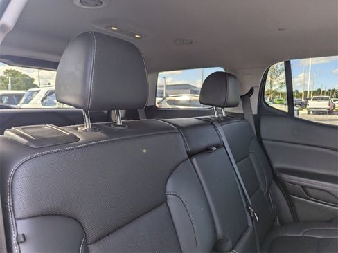 Used 2021 GMC Acadia SLT w/ Elevation Edition image 14