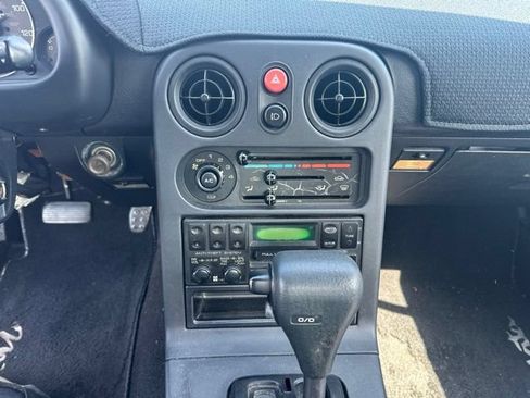 Used 1990 MAZDA MX-5 Miata RWD image 3
