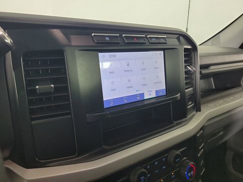 Used 2023 Ford F250 XLT w/ FX4 Off-Road Package AWD/4WD image 22