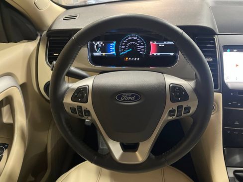 Used 2018 Ford Taurus SEL w/ Equipment Group 201A FWD image 20