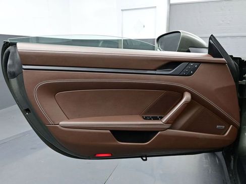 Certified 2022 Porsche 911 Targa 4 GTS image 6