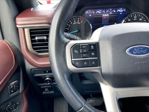 Used 2024 Ford Expedition Limited image 23