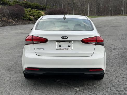 Used 2018 Kia Forte LX image 6