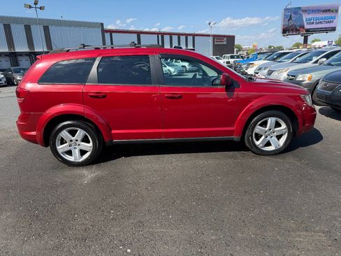 Used 2009 Dodge Journey SXT w/ Flexible Seating Group AWD/4WD image 7