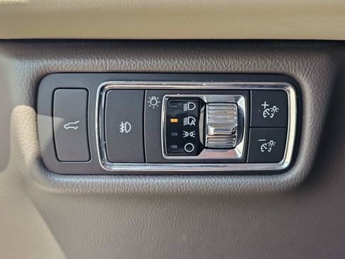 Used 2020 Lincoln Aviator Reserve w/ Equipment Group 202A AWD/4WD image 15