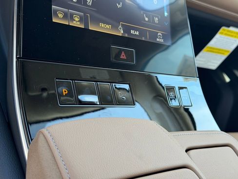 New 2026 INFINITI QX80 Luxe RWD image 24