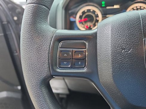 Used 2018 RAM 1500 Express RWD image 18