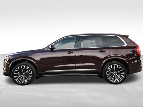 Used 2026 Volvo XC90 B5 Plus w/ Protection Package AWD/4WD image 8