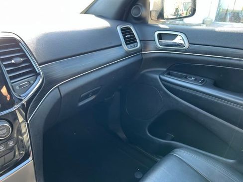 Certified 2021 Jeep Grand Cherokee Limited image 20