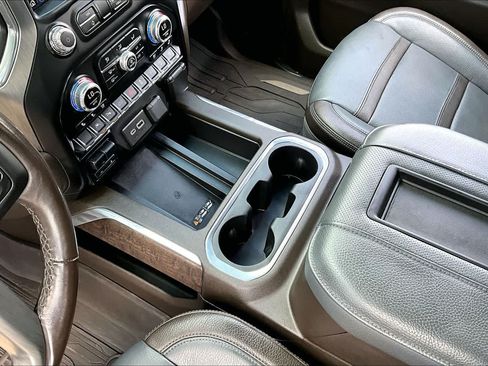 Used 2022 GMC Sierra 1500 Denali w/ Denali Premium Package AWD/4WD image 17