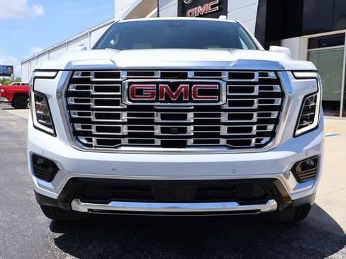 New 2026 GMC Yukon Denali AWD/4WD image 2