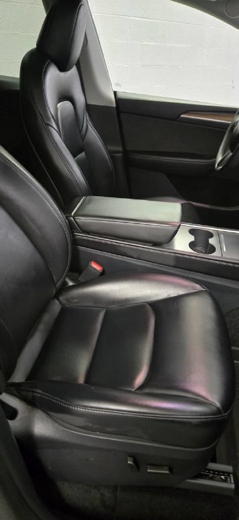 Used 2025 Tesla Model Y Long Range AWD/4WD image 9