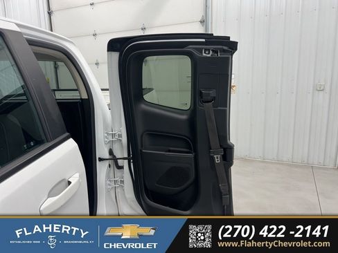 Used 2022 Chevrolet Colorado LT w/ Fleet Safety Package image 9