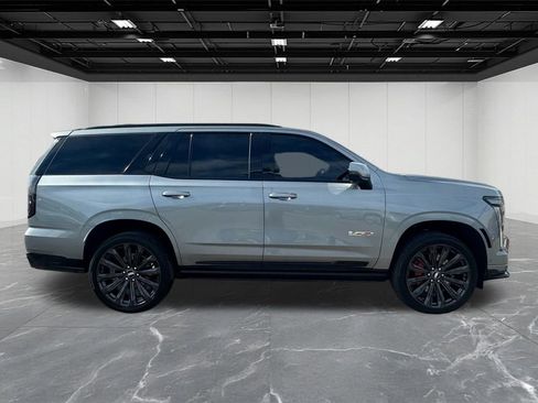 Used 2025 Cadillac Escalade V w/ LPO, Floor Liner Package image 11