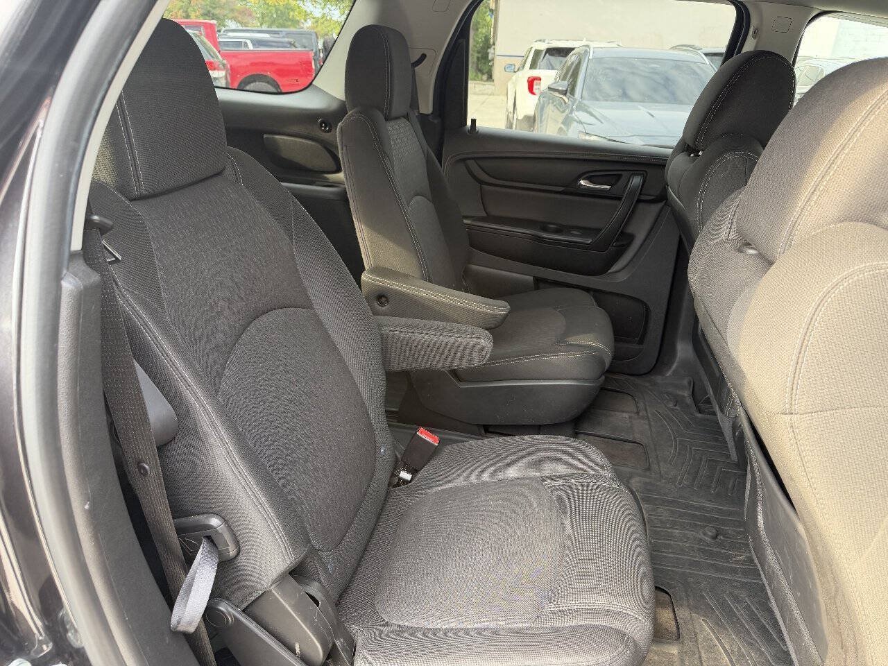 Used 2016 GMC Acadia SLE FWD image 23