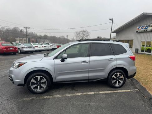 Used 2018 Subaru Forester 2.5i Limited image 5