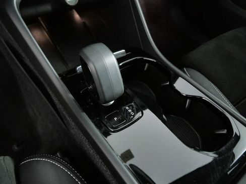 Used 2023 Volvo XC40 Recharge Plus AWD/4WD image 17
