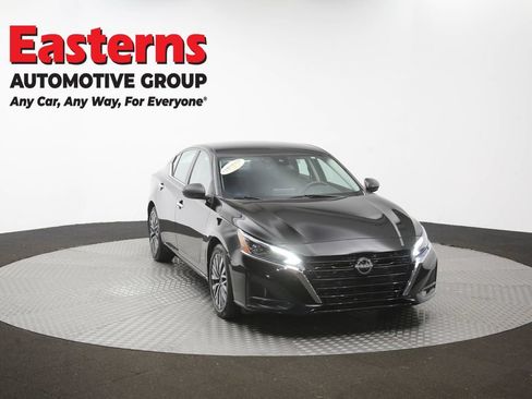 Used 2024 Nissan Altima 2.5 SV FWD image 50
