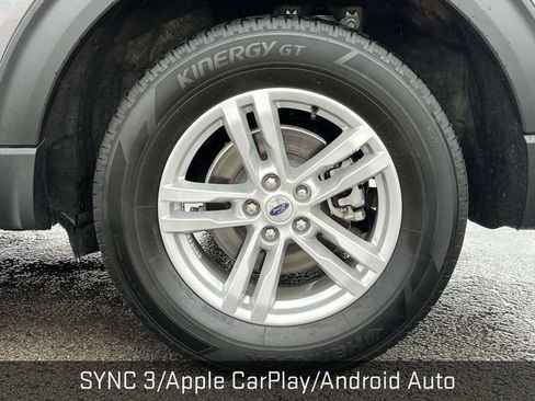 Used 2023 Ford Explorer XLT w/ Equipment Group 202A AWD/4WD image 11