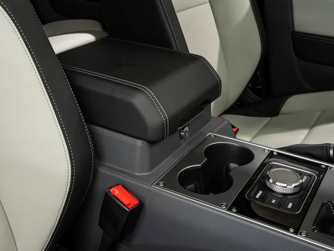 New 2025 INEOS Grenadier Fieldmaster Edition image 32