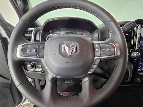 Used 2025 RAM 2500 Big Horn AWD/4WD image 21