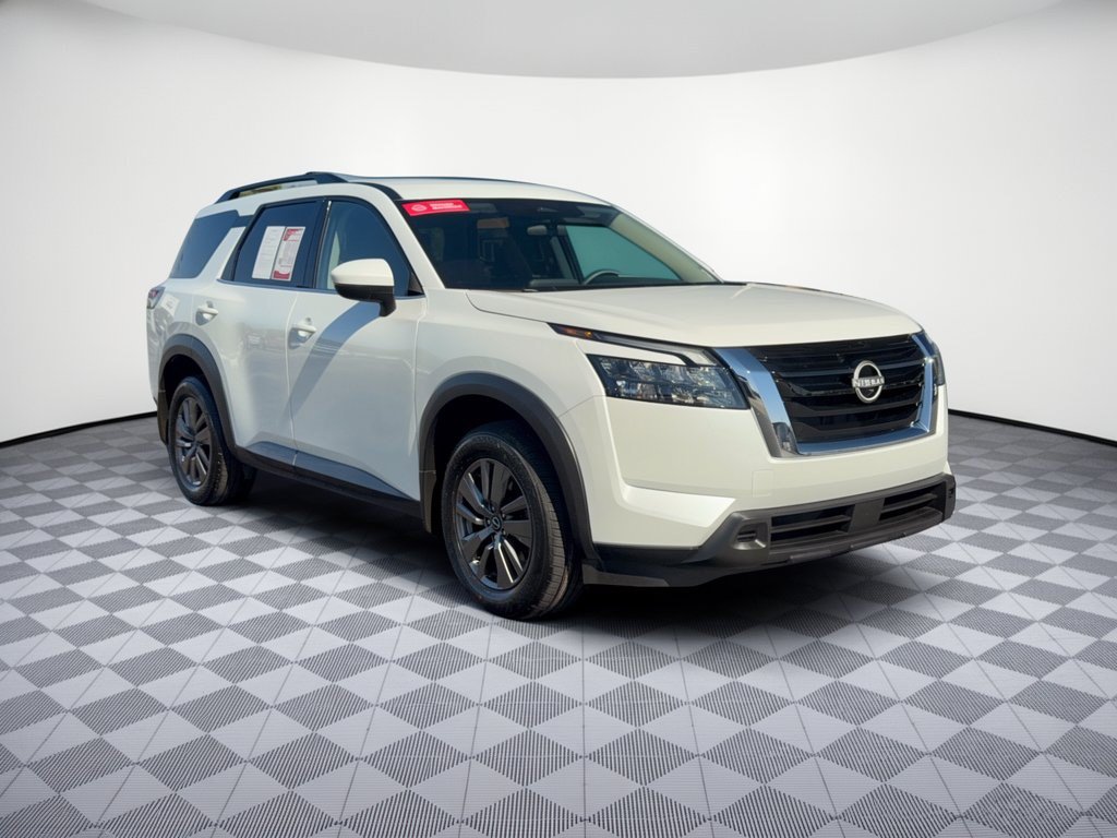 Used 2025 Nissan Pathfinder SV FWD image 11
