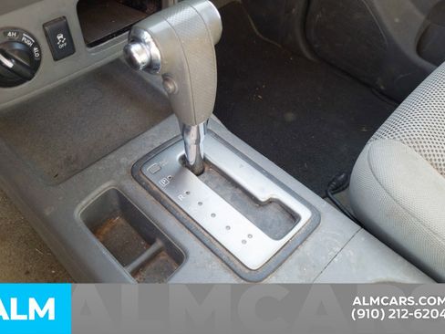 Used 2018 Nissan Frontier SV image 9