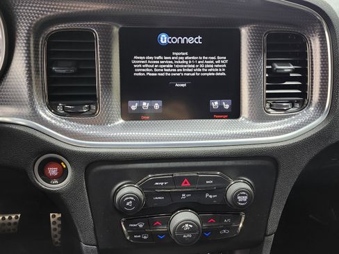 Used 2016 Dodge Charger SRT Hellcat image 38