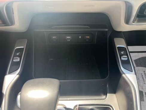 Used 2022 Kia Sorento EX w/ Panoramic Sunroof Package FWD image 20