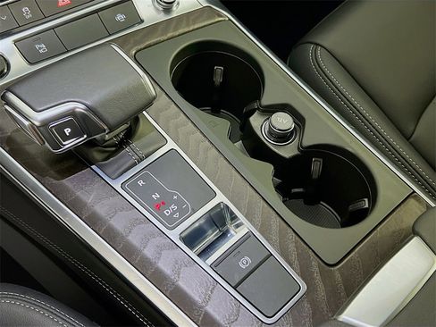 Used 2023 Audi A6 Premium Plus w/ Premium Plus Package image 19