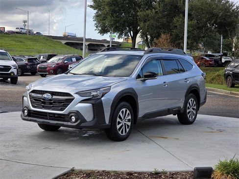 New 2025 Subaru Outback Premium image 8