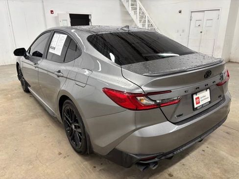 Certified 2025 Toyota Camry SE w/ Convenience Package FWD image 5