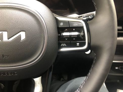 New 2026 Kia Carnival SX Prestige image 26