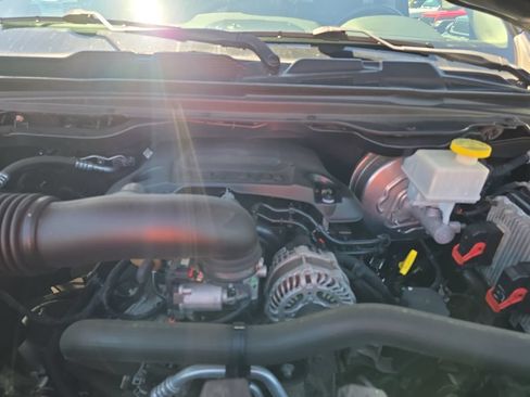 Used 2022 RAM 1500 Laramie AWD/4WD image 25