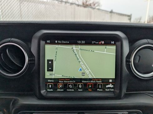 Used 2020 Jeep Gladiator Overland image 4