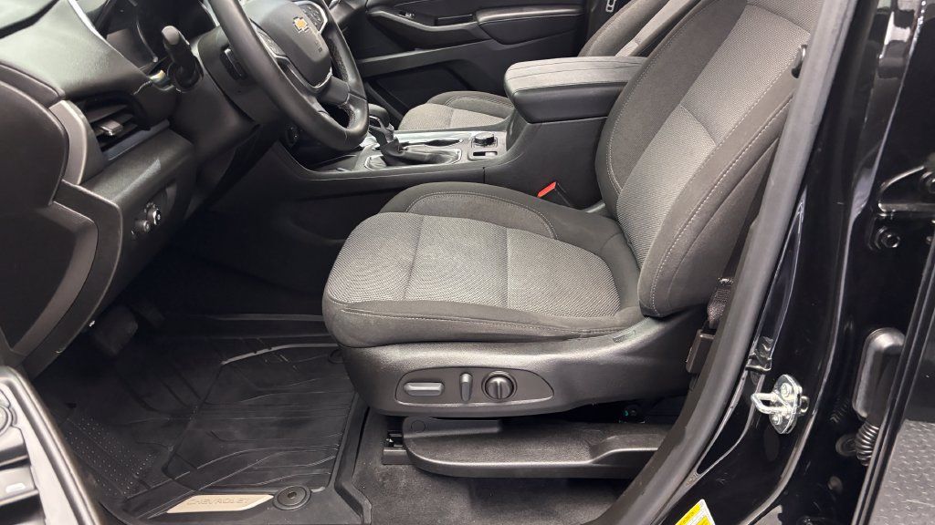 Used 2023 Chevrolet Traverse LT w/ LPO, Floor Liner Package AWD/4WD image 12