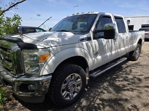 Used 2011 Ford F350 Lariat w/ Lariat Ultimate Pkg AWD/4WD image 2