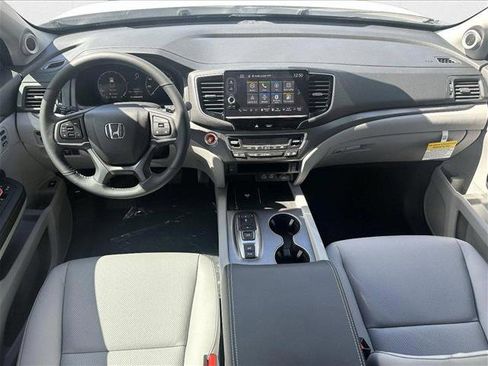 New 2025 Honda Ridgeline RTL image 15